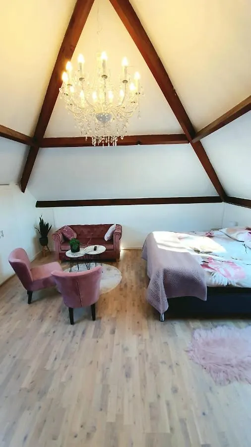 Viktor And Stella Suite By The Minnewater Bruges